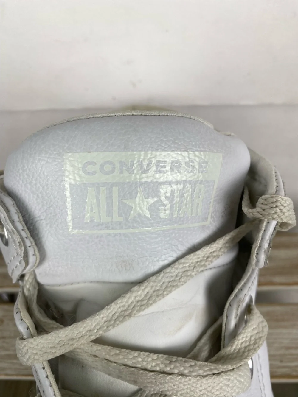 Converse Chuck Taylor All Star High Street leather sneakers white unisex M12 W14 - Picture 8 of 14